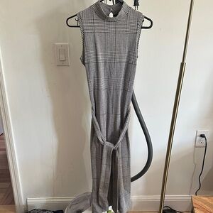 Banana Republic Gray Plaid Midi Dress